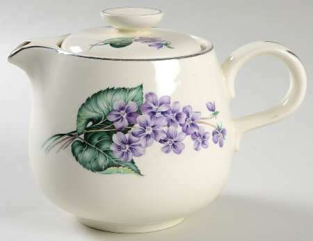 RY153 Teapot & Lid