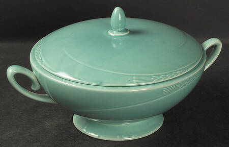 Serenade Green Round Covered Vegetable