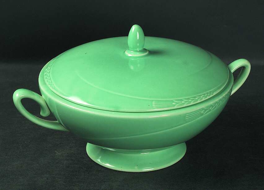 Serenade Green Round Covered Vegetable