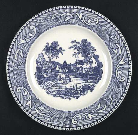 Shakespeare Country Blue (Scrolls) by Homer Laughlin 