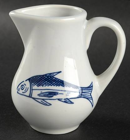 Shields Tavern Creamer
