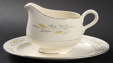 Somerset Gravy Boat & Underplate/Relish