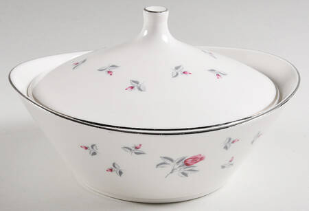 Spring Rose Round Covered Vegetable