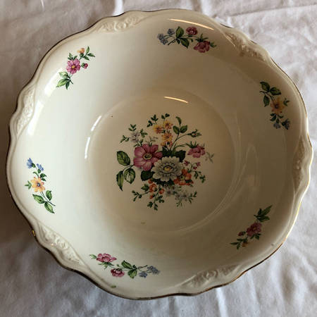 Springtime (Virginia Rose) 9" Round Vegetable Bowl