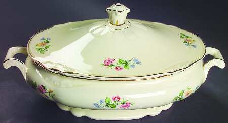 Springtime (Virginia Rose) Oval Covered Vegetable