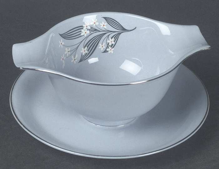 Stardust Gravy Boat with Attached Underplate