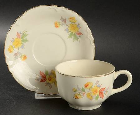 Susan Flat Cup & Saucer Set