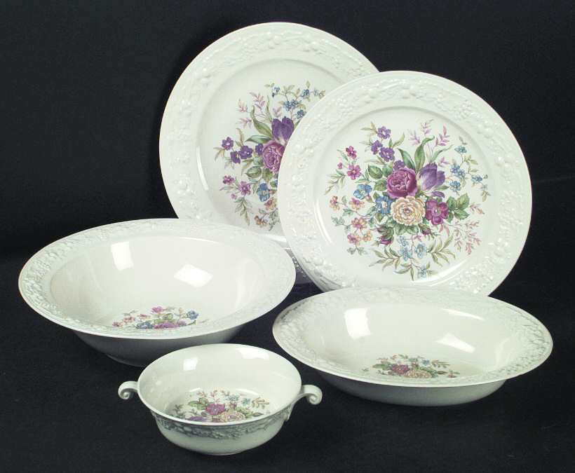 TH11 Footed Cream Soup Bowl
