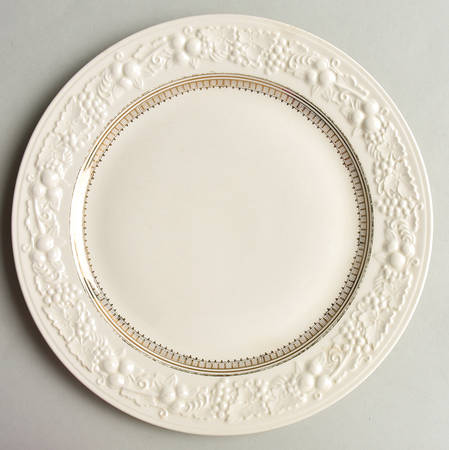 TH14 Gold Luncheon Plate