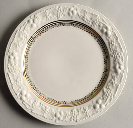 TH14 Gold Salad Plate