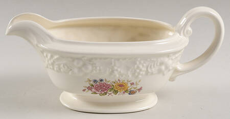 TH6 Gravy Boat