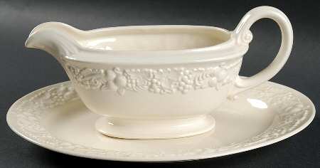 Theme Off White (Eggshell) Gravy Boat & Underplate/Relish