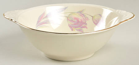 Tulip (Eggshell Nautilus) Lugged Cereal Bowl