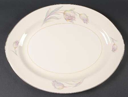Tulip (Eggshell Nautilus) 15" Oval Serving Platter