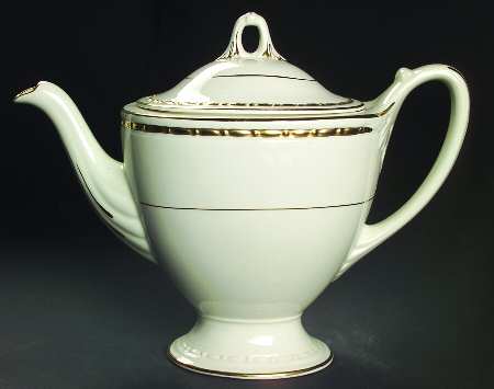 Viceroy Teapot & Lid