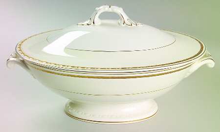 Viceroy Oval Covered Vegetable