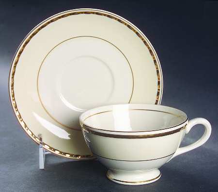 Viceroy Footed Cup & Saucer Set