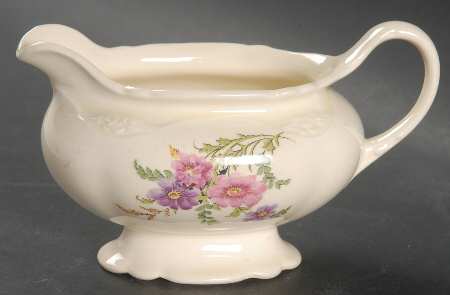 VR135 Creamer