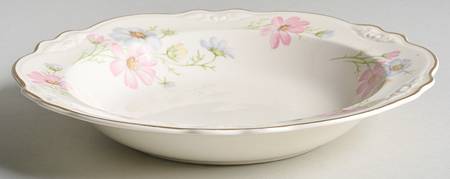 VR431 9" Oval Vegetable Bowl