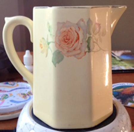 W132 Creamer