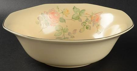 W132 9" Round Vegetable Bowl