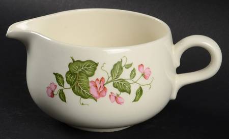 Sweet Pea (No Trim) Creamer