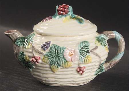 Berry Creamer & Lid