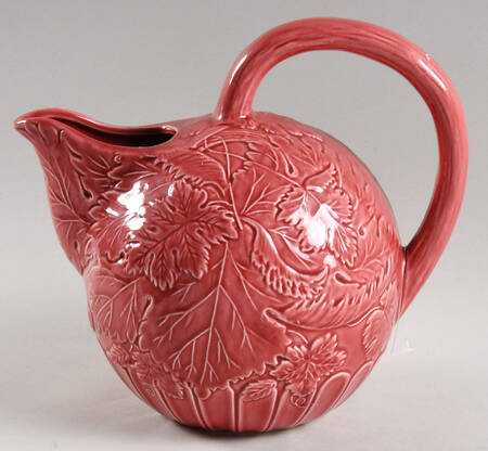 Majolica Rose 40 Oz Pitcher