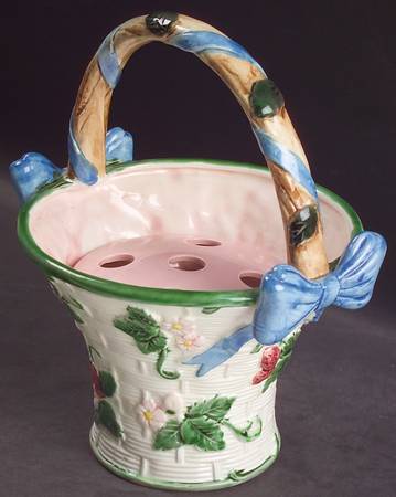 Ribbon & Bow 6" Handled Basket