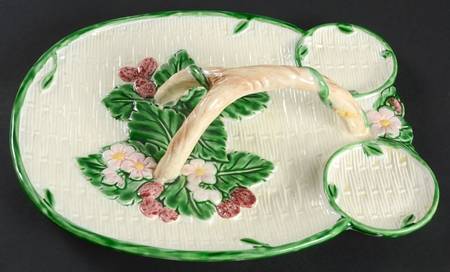Ribbon & Bow Strawberry Basket, No Creamer or Open Sugar