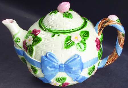Ribbon & Bow Teapot & Lid