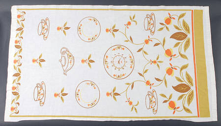 Autumn Leaf 19" X 33" Curt Towel/Curtain