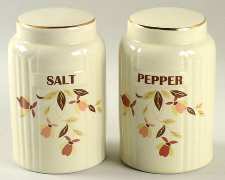 Autumn Leaf Radiance Salt & Pepper Set