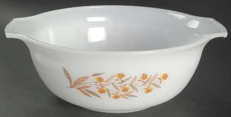 Autumn Leaf 2 1/2 Quart Glassware Mixing Bowl
