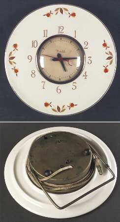 Autumn Leaf Metal Back Electric Clock