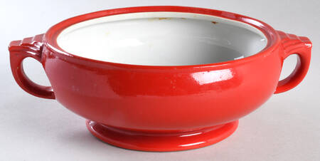 Chinese Red 2 Qt Round Sundial Casserole No Lid