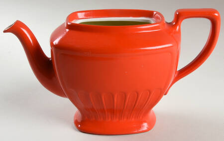 Chinese Red Hollywood Teapot No Lid
