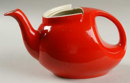 Chinese Red Streamline Shape Teapot No Lid