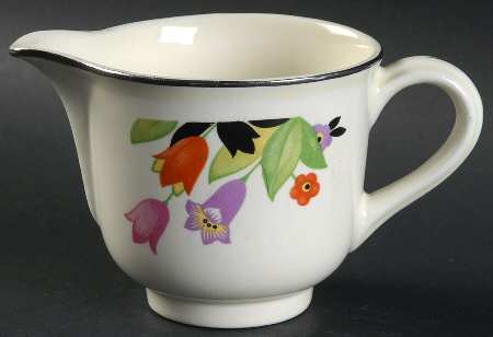 Crocus Modern Creamer