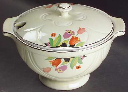 Crocus Clover Embossed Tureen & Lid