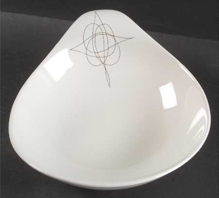 Fantasy (Eva Zeisel) 11" Lugged Oval Baker/Vegetable Bowl