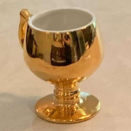 Golden Glo Footed Mug