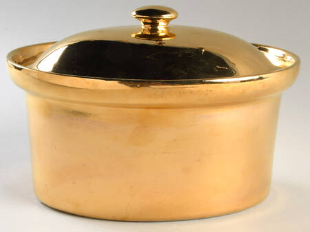 Golden Glo 2.25 Quart Oval Covered Casserole