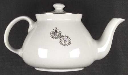 Rx Decoration 10-12 Cup New York Teapot & Lid