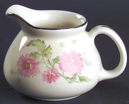 Mums Creamer