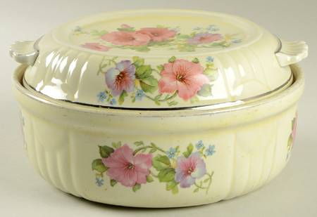 Pastel Morning Glory 1.5 Quart Radiance Casserole with Lid