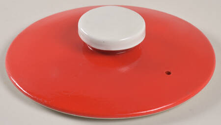 Pert Chinese Red Lid for 2.5 Quart Round Tab Handle Casserole