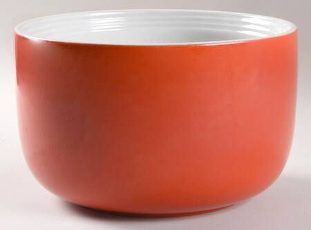 Pert Chinese Red 9" Straight Sided Bowl (No Embossed Rings)