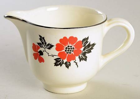 Red Poppy (Platinum Ring) Modern Creamer