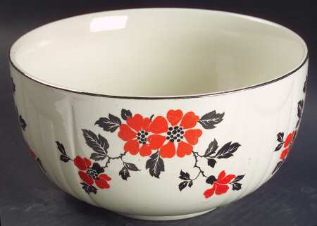 Red Poppy (Platinum Ring) 7" 2 Qt Radiance Bowl by Hall